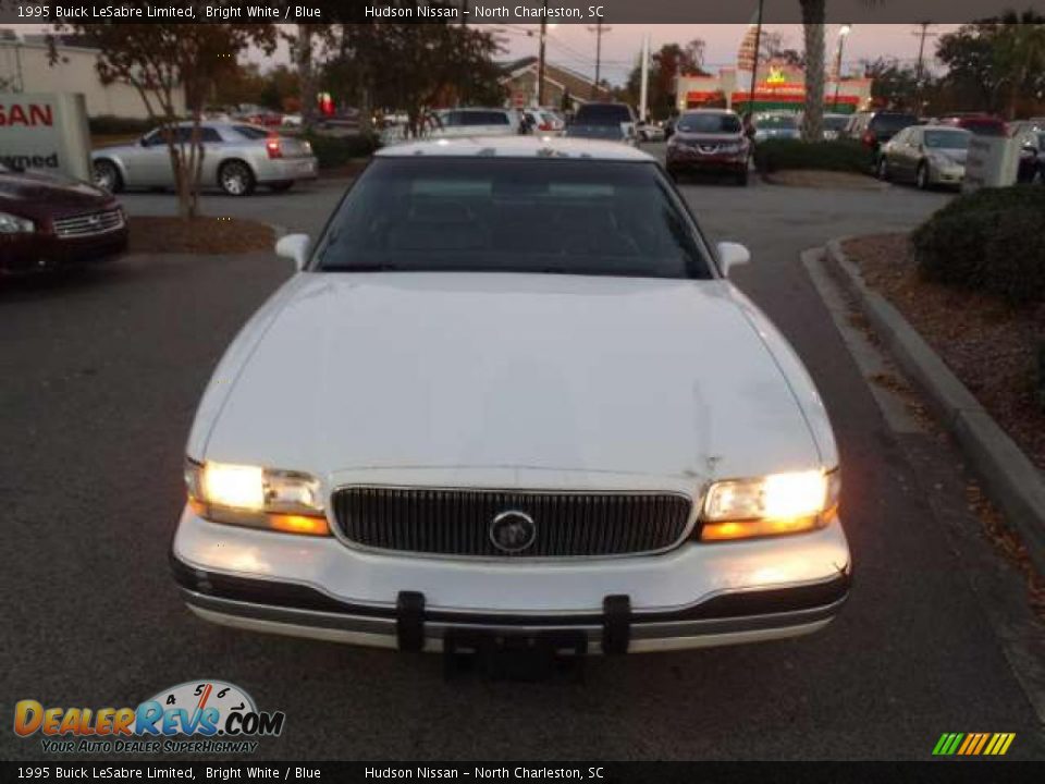 1995 Buick LeSabre Limited Bright White / Blue Photo #2
