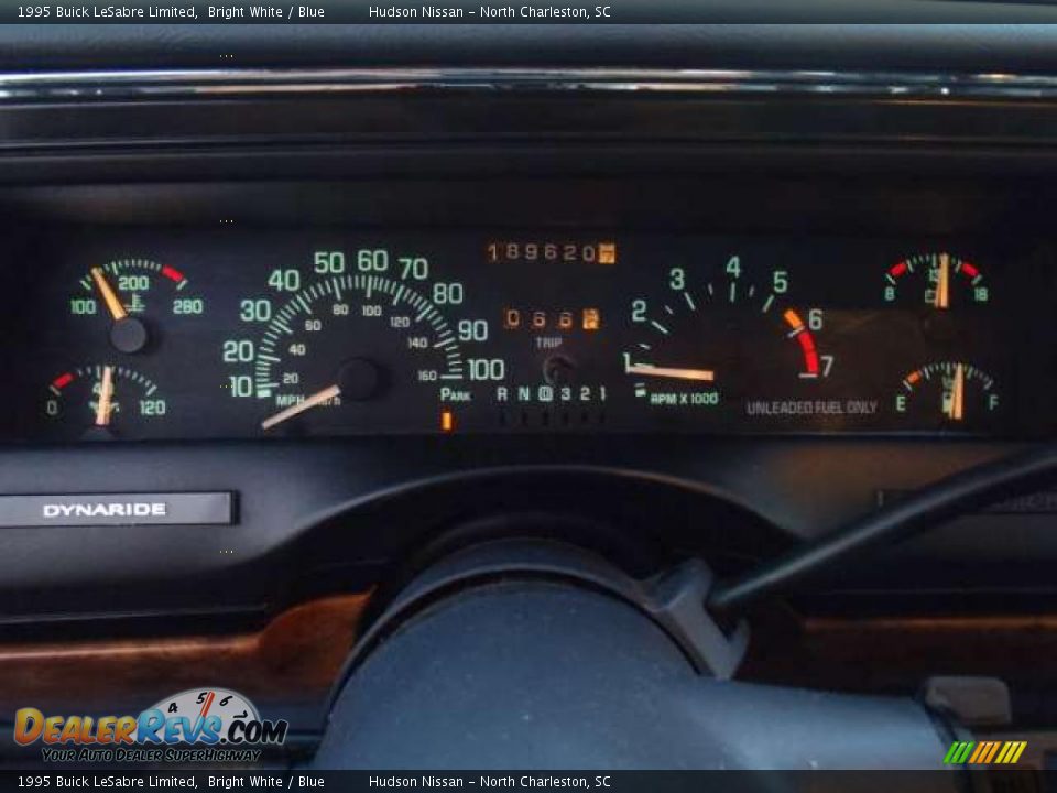 1995 Buick LeSabre Limited Gauges Photo #8