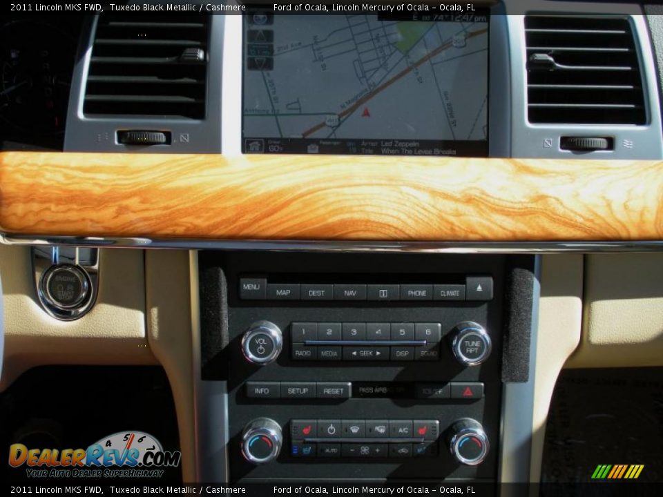 2011 Lincoln MKS FWD Tuxedo Black Metallic / Cashmere Photo #9