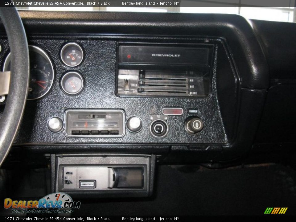 Controls of 1971 Chevrolet Chevelle SS 454 Convertible Photo #12