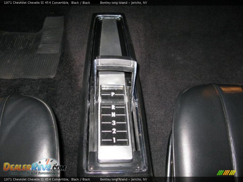 1971 Chevrolet Chevelle SS 454 Convertible Shifter Photo #15