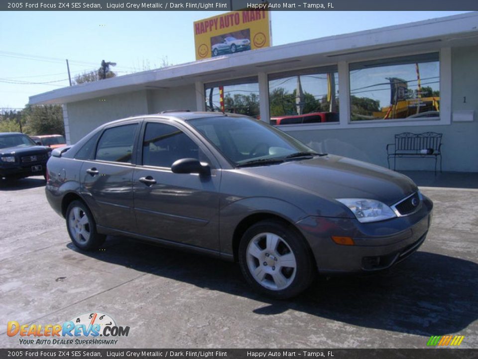 2005 Ford Focus ZX4 SES Sedan Liquid Grey Metallic / Dark Flint/Light Flint Photo #2