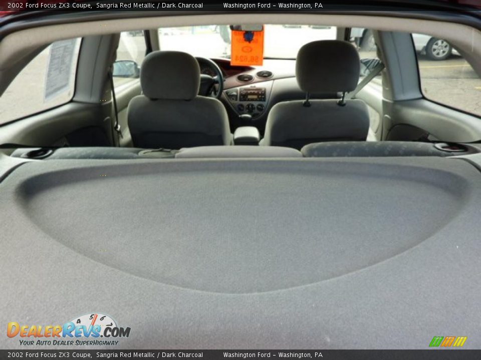 2002 Ford Focus ZX3 Coupe Sangria Red Metallic / Dark Charcoal Photo #10