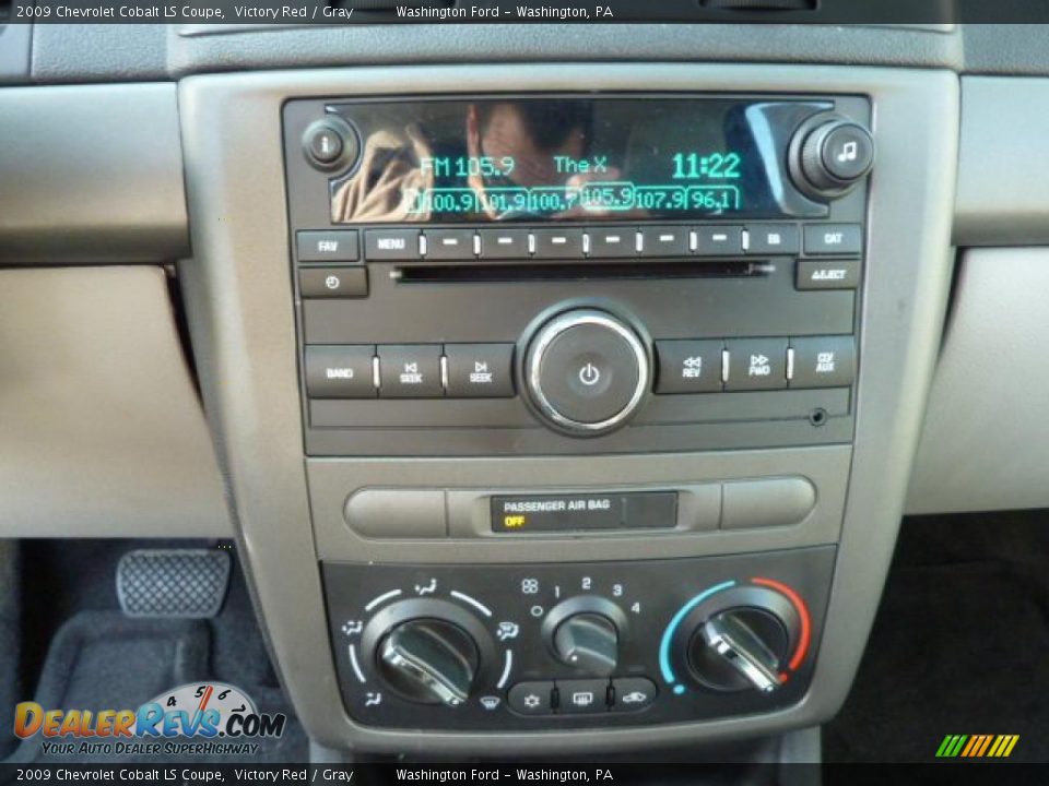 Controls of 2009 Chevrolet Cobalt LS Coupe Photo #17