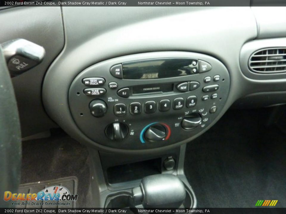 Controls of 2002 Ford Escort ZX2 Coupe Photo #9