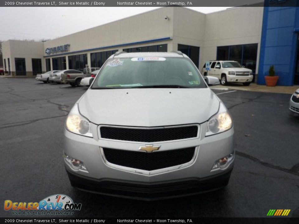 2009 Chevrolet Traverse LT Silver Ice Metallic / Ebony Photo #11