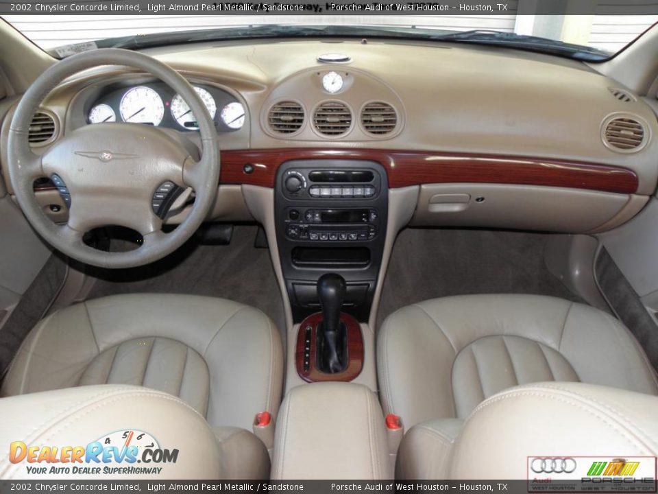Sandstone Interior - 2002 Chrysler Concorde Limited Photo #16