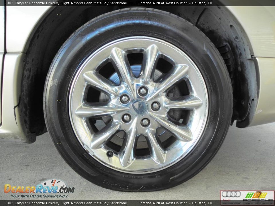 2002 Chrysler Concorde Limited Light Almond Pearl Metallic / Sandstone Photo #29