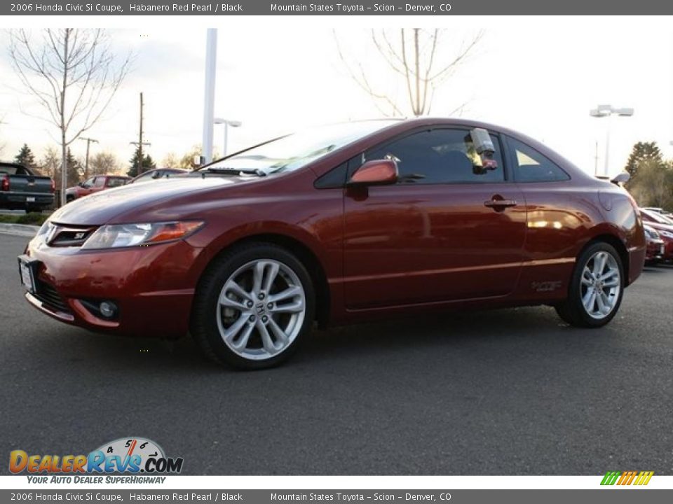 2006 Honda Civic Si Coupe Habanero Red Pearl / Black Photo #5