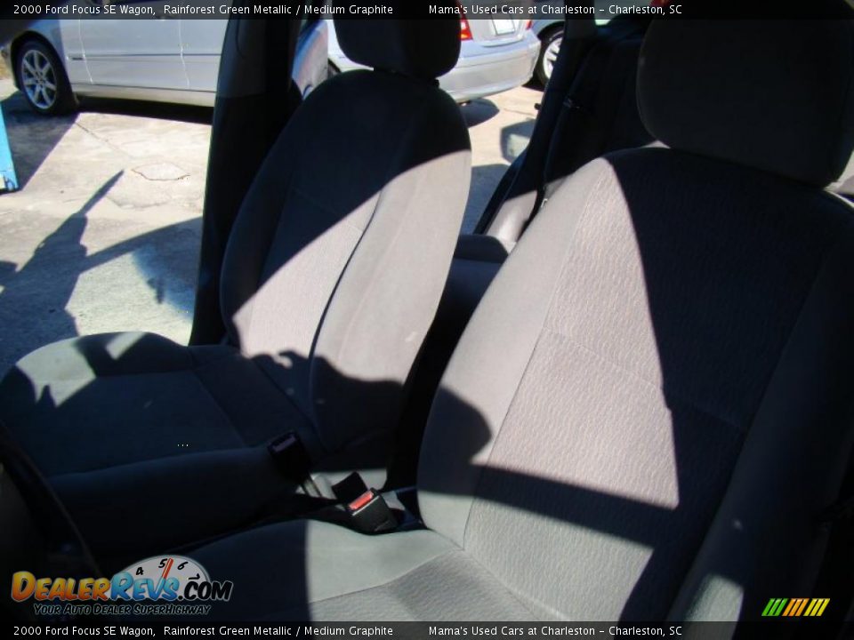 2000 Ford Focus SE Wagon Rainforest Green Metallic / Medium Graphite Photo #10