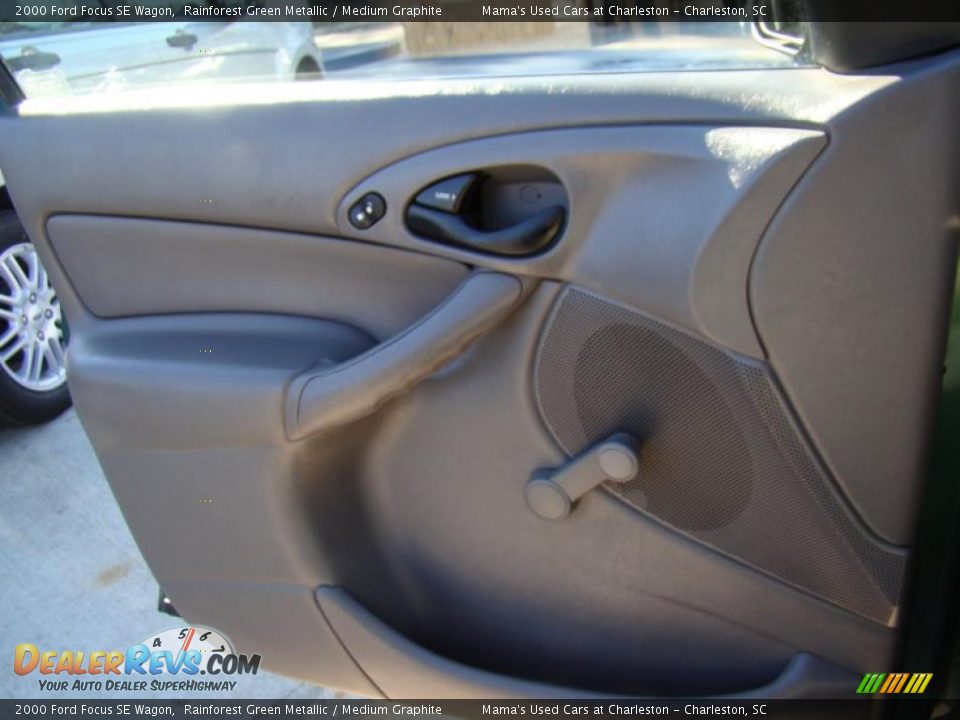 2000 Ford Focus SE Wagon Rainforest Green Metallic / Medium Graphite Photo #21