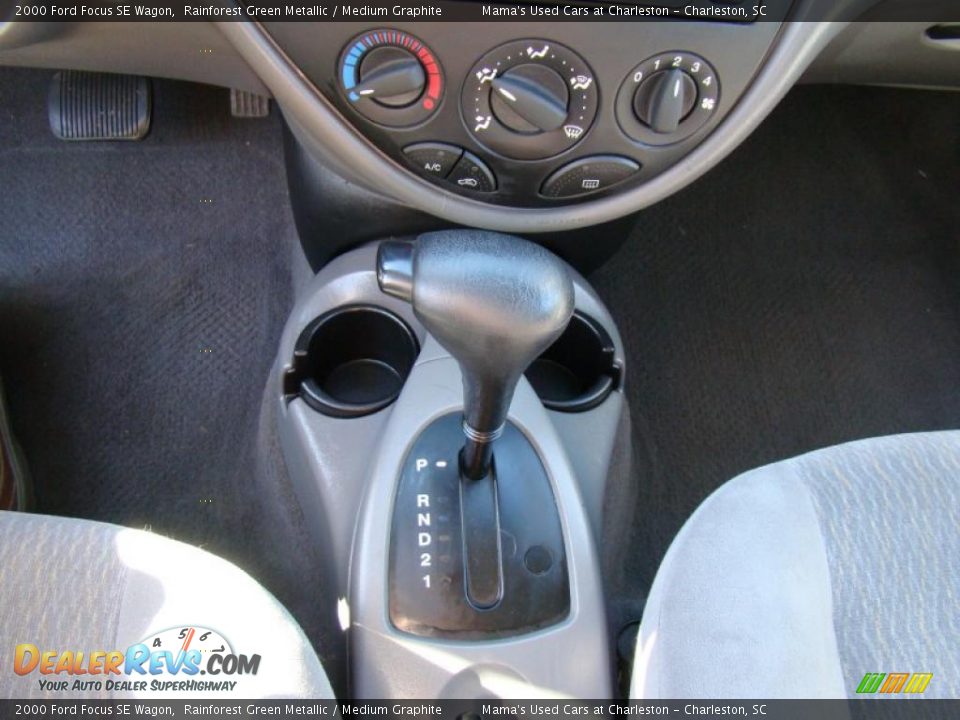 2000 Ford Focus SE Wagon Shifter Photo #23