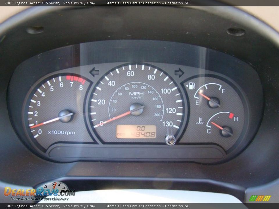 2005 Hyundai Accent GLS Sedan Gauges Photo #23