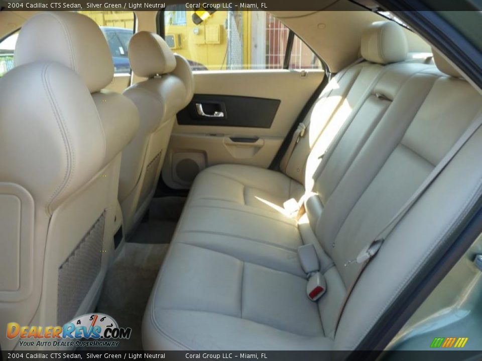 2004 Cadillac CTS Sedan Silver Green / Light Neutral Photo #9