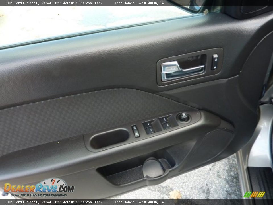 2009 Ford Fusion SE Vapor Silver Metallic / Charcoal Black Photo #11