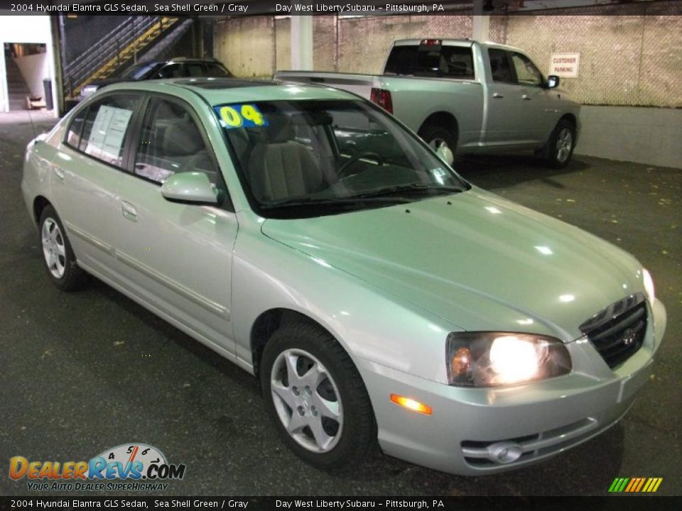 2004 Hyundai Elantra GLS Sedan Sea Shell Green / Gray Photo #3