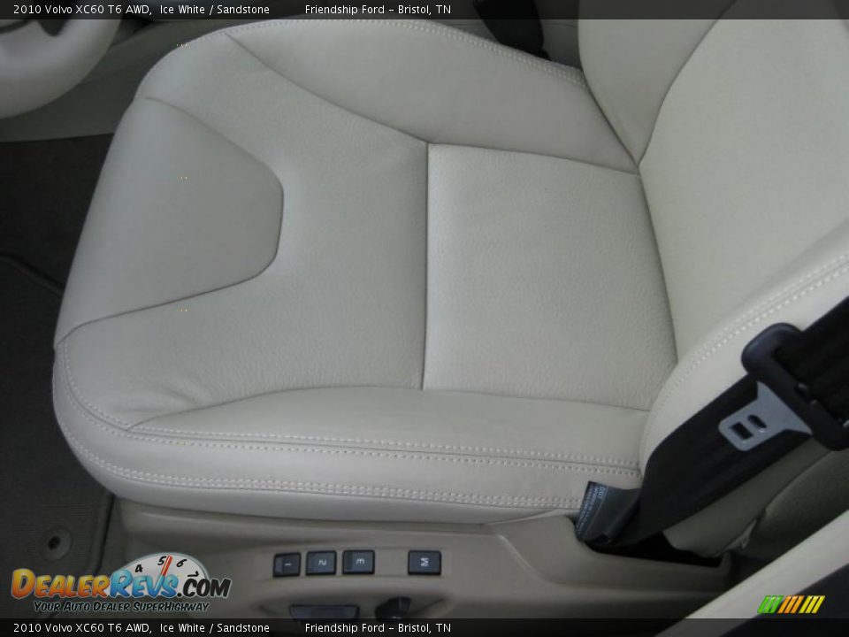2010 Volvo XC60 T6 AWD Ice White / Sandstone Photo #13