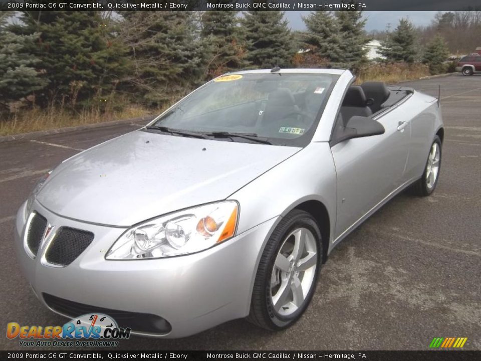 Front 3/4 View of 2009 Pontiac G6 GT Convertible Photo #16