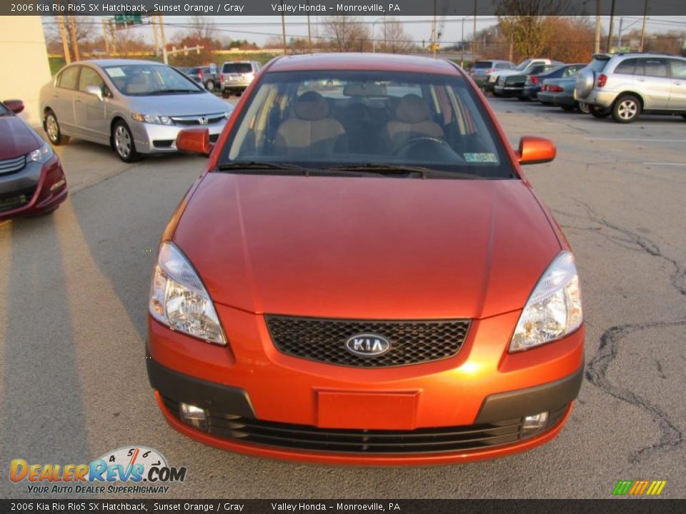 2006 Kia Rio Rio5 SX Hatchback Sunset Orange / Gray Photo #6