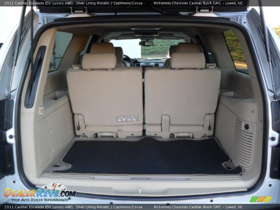 2011 Cadillac Escalade ESV Luxury AWD Trunk Photo #23