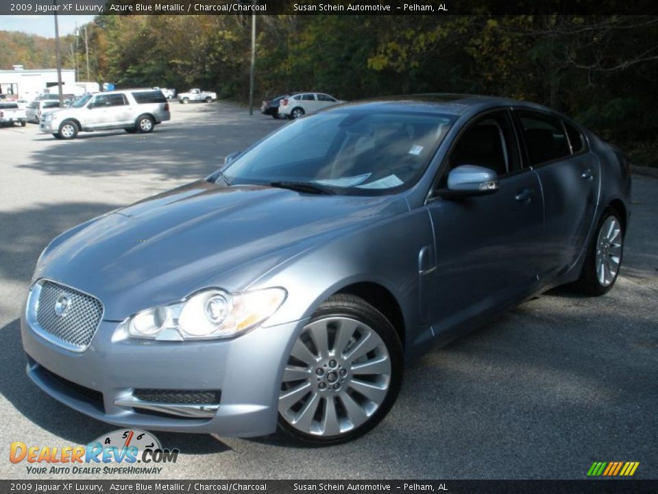 Front 3/4 View of 2009 Jaguar XF Luxury Photo #7