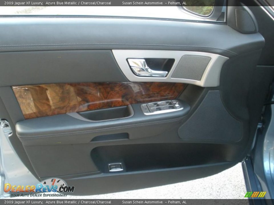 Door Panel of 2009 Jaguar XF Luxury Photo #15