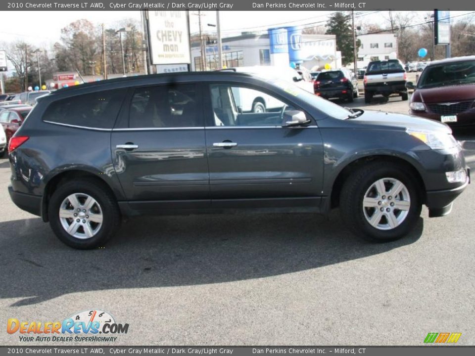 2010 Chevrolet Traverse LT AWD Cyber Gray Metallic / Dark Gray/Light Gray Photo #4