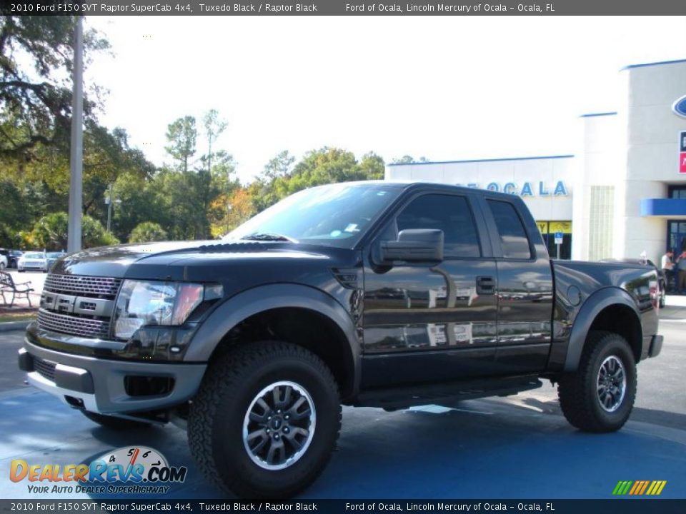 Front 3/4 View of 2010 Ford F150 SVT Raptor SuperCab 4x4 Photo #1