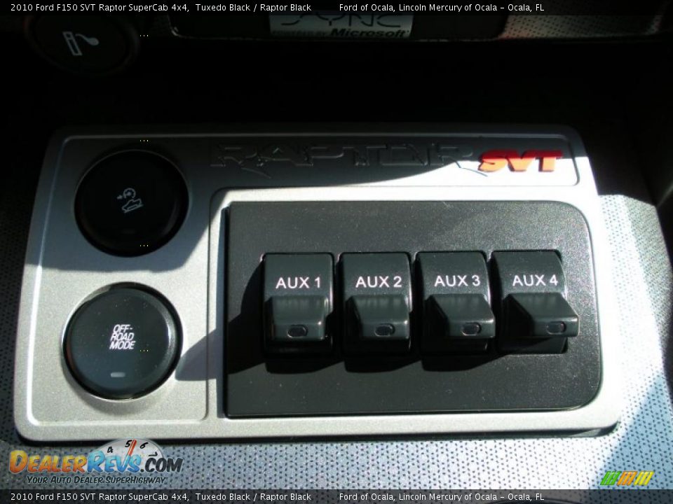 Controls of 2010 Ford F150 SVT Raptor SuperCab 4x4 Photo #22