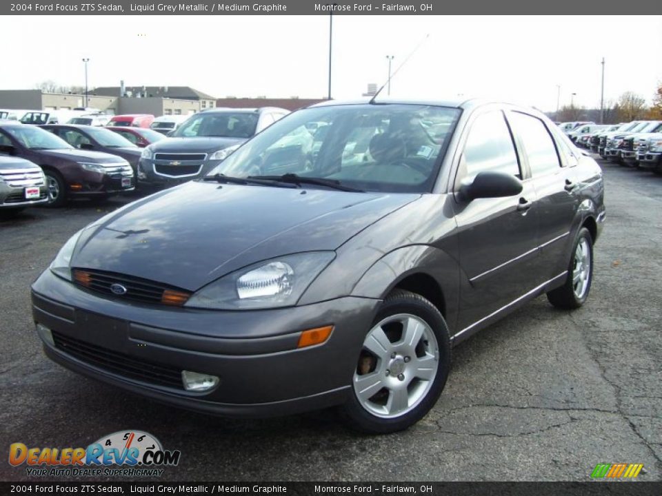 Front 3/4 View of 2004 Ford Focus ZTS Sedan Photo #1