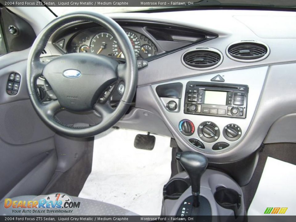 Dashboard of 2004 Ford Focus ZTS Sedan Photo #17