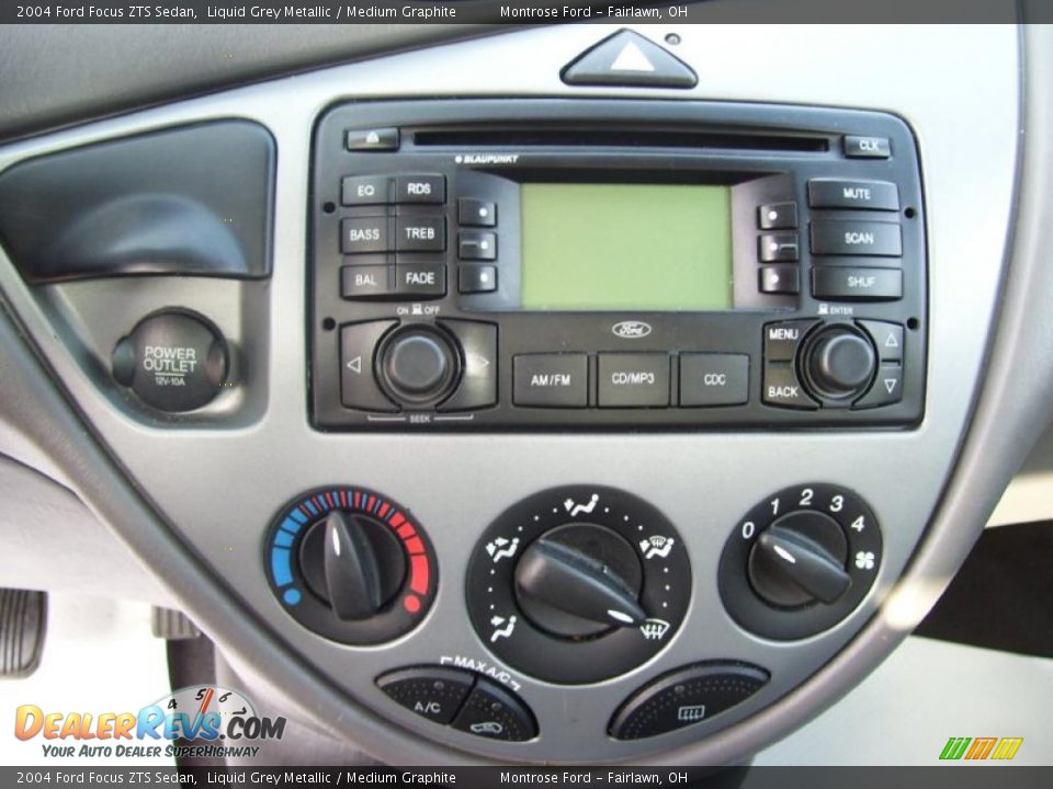 Controls of 2004 Ford Focus ZTS Sedan Photo #21