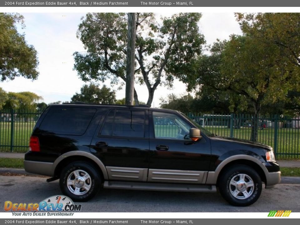 2004 Ford Expedition Eddie Bauer 4x4 Black / Medium Parchment Photo #9