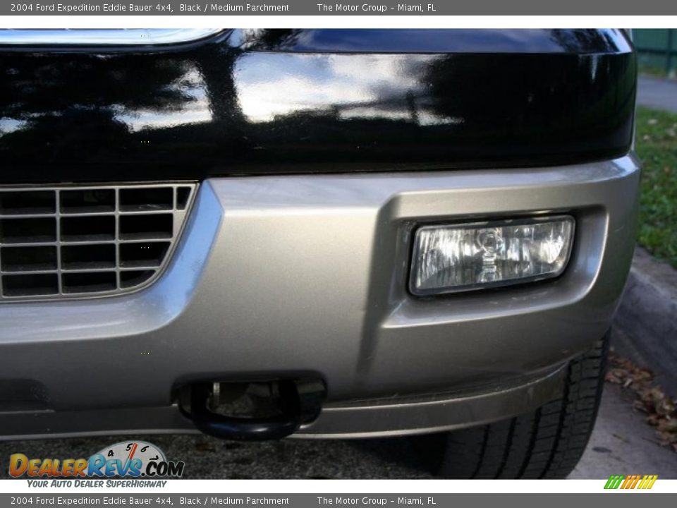 2004 Ford Expedition Eddie Bauer 4x4 Black / Medium Parchment Photo #14
