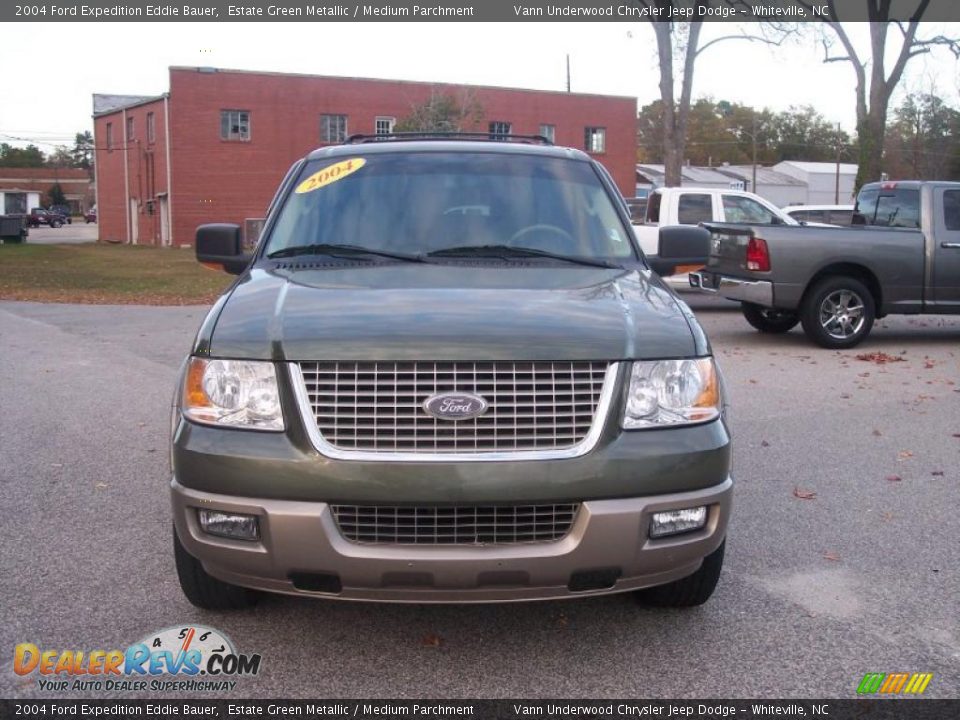 2004 Ford Expedition Eddie Bauer Estate Green Metallic / Medium Parchment Photo #2