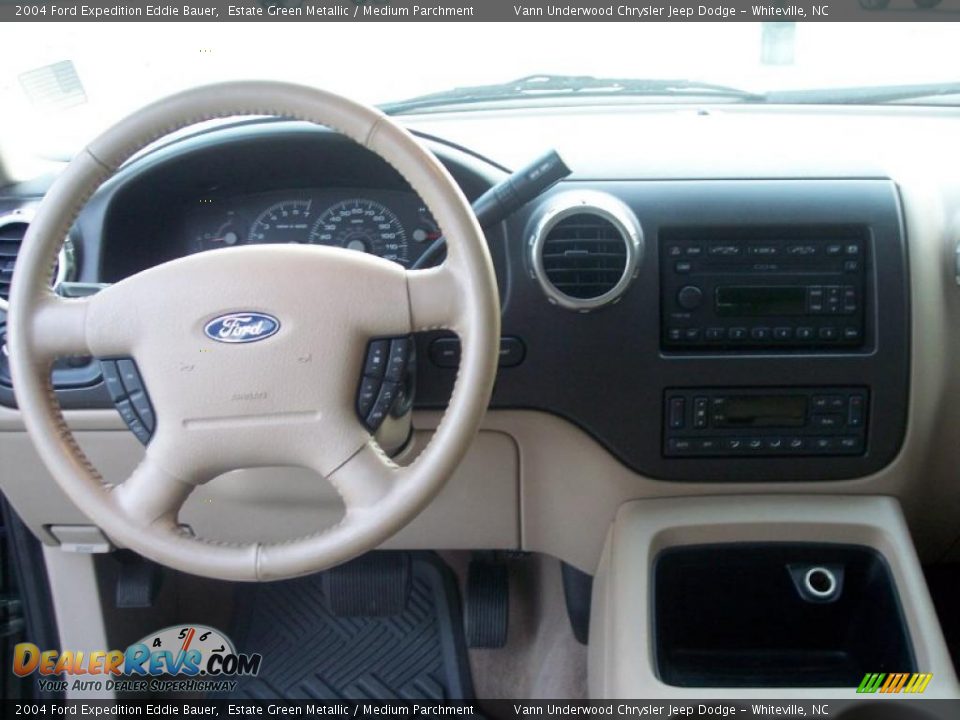 Dashboard of 2004 Ford Expedition Eddie Bauer Photo #6