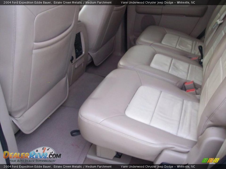 Medium Parchment Interior - 2004 Ford Expedition Eddie Bauer Photo #8