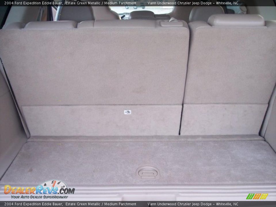 2004 Ford Expedition Eddie Bauer Trunk Photo #19