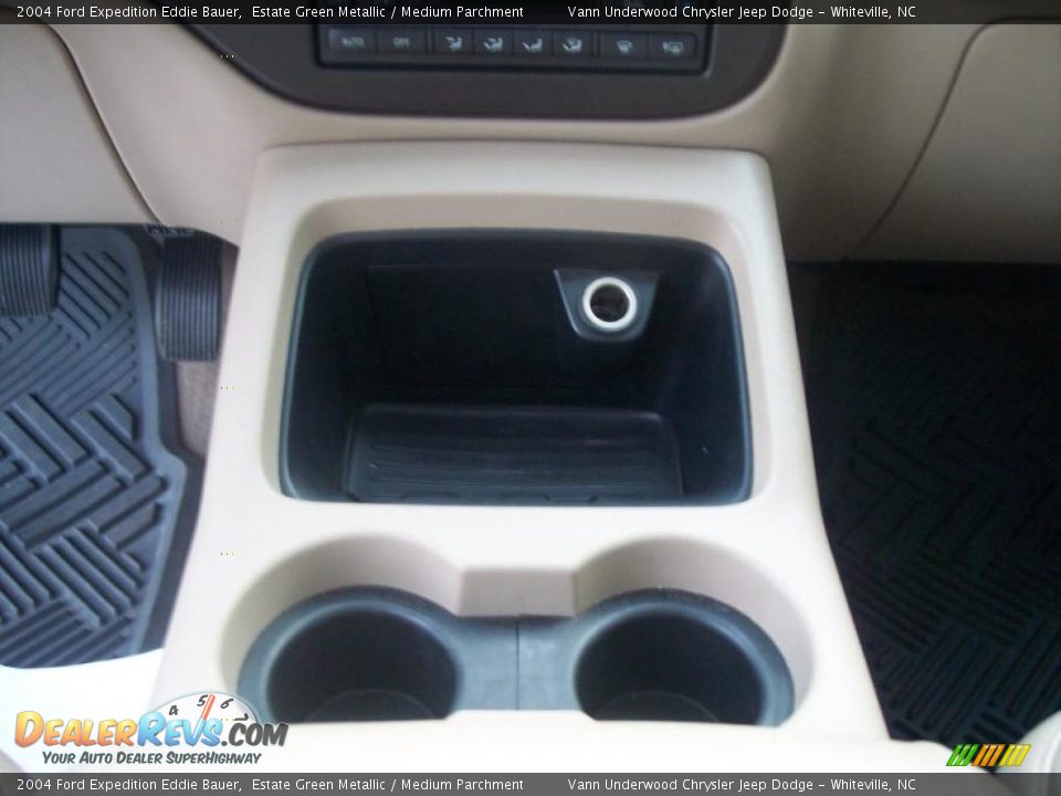 2004 Ford Expedition Eddie Bauer Estate Green Metallic / Medium Parchment Photo #34