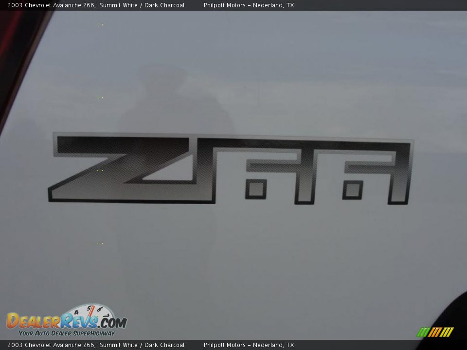 2003 Chevrolet Avalanche Z66 Logo Photo #19