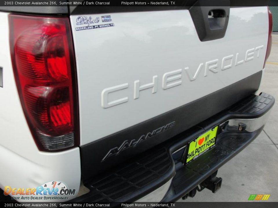 2003 Chevrolet Avalanche Z66 Summit White / Dark Charcoal Photo #21