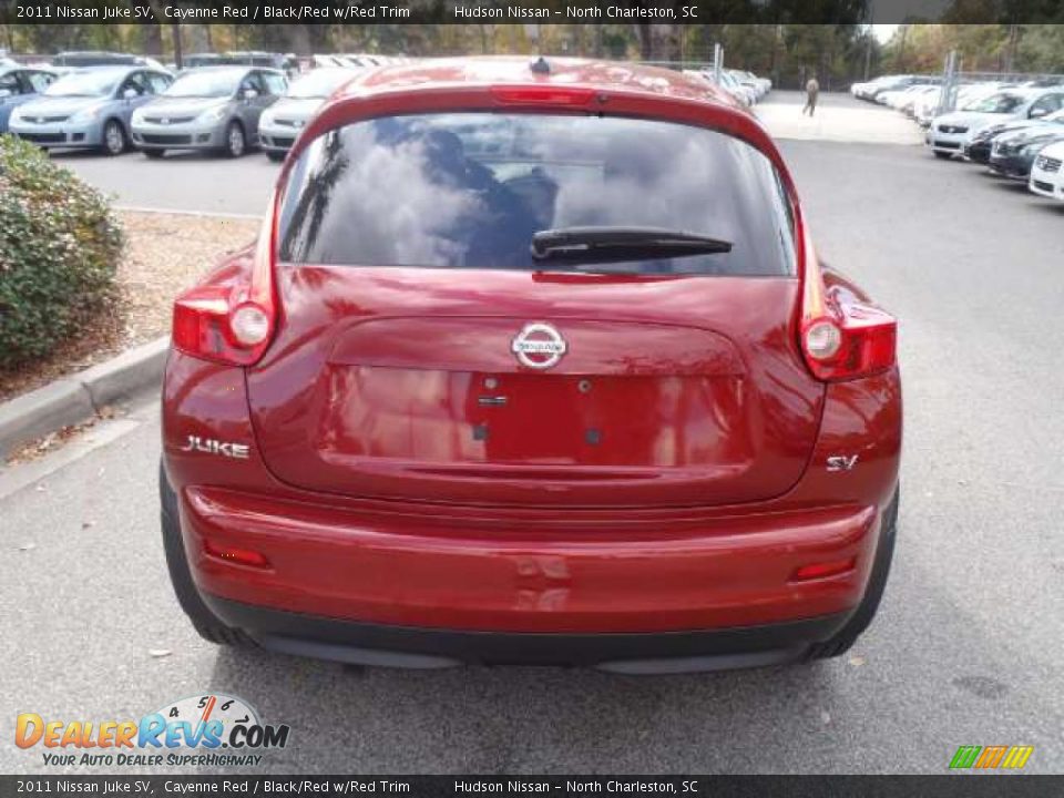 2011 Nissan Juke SV Cayenne Red / Black/Red w/Red Trim Photo #4