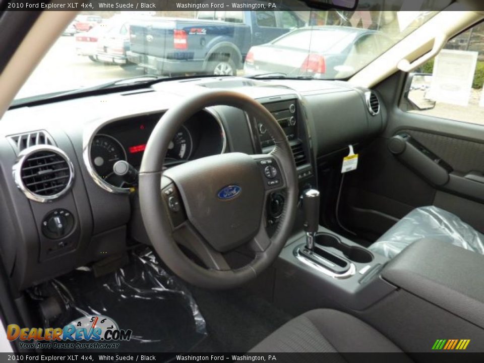 2010 Ford Explorer XLT 4x4 White Suede / Black Photo #11