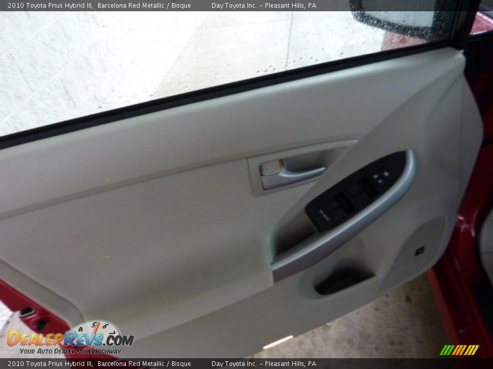 2010 Toyota Prius Hybrid III Barcelona Red Metallic / Bisque Photo #11