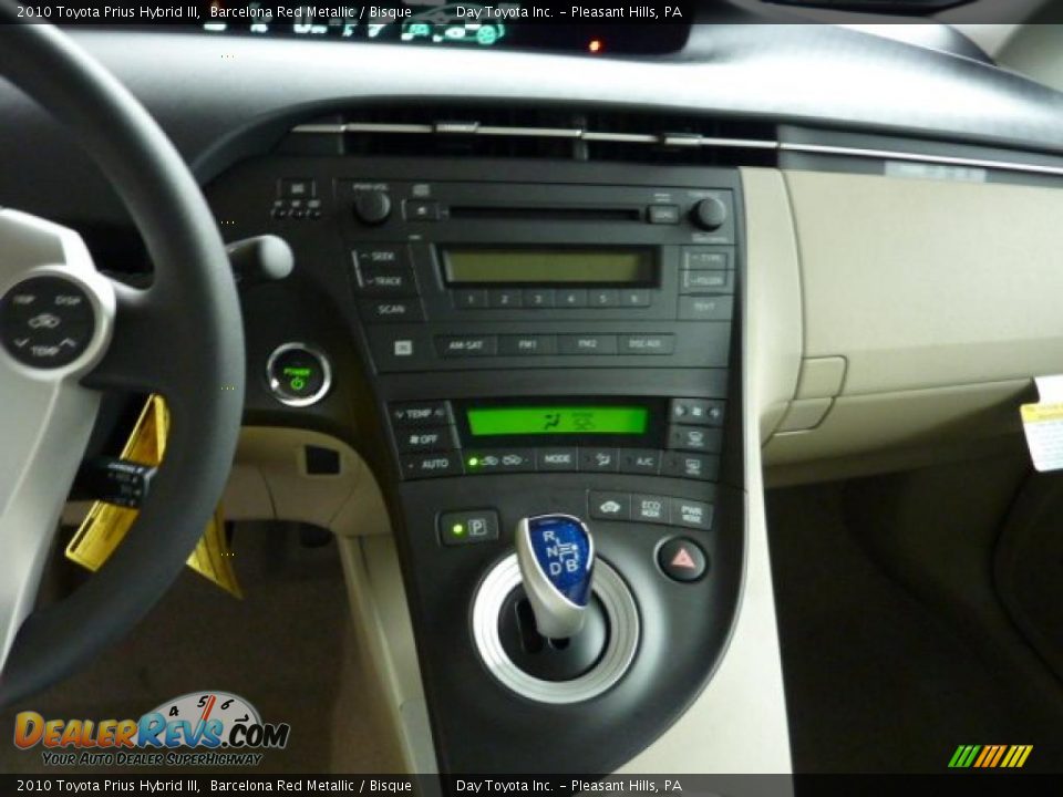 2010 Toyota Prius Hybrid III Barcelona Red Metallic / Bisque Photo #13