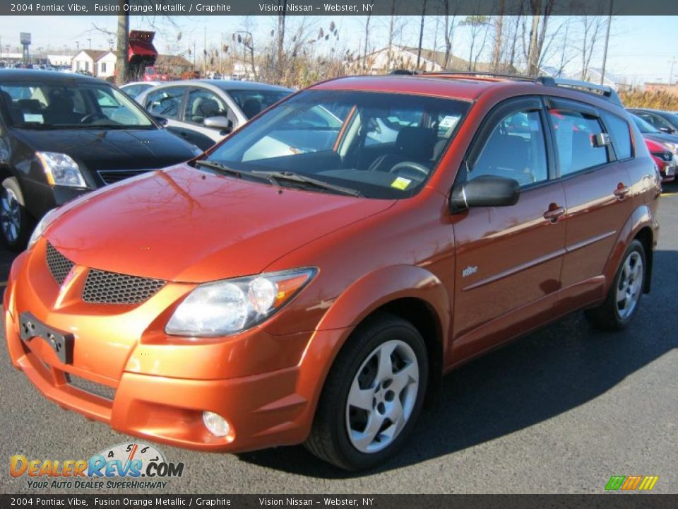 2004 Pontiac Vibe Fusion Orange Metallic / Graphite Photo #1