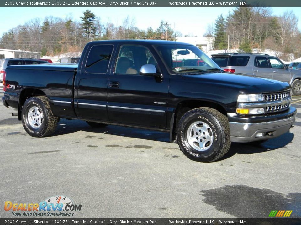 2000 Chevrolet Silverado 1500 Z71 Extended Cab 4x4 Onyx Black / Medium Oak Photo #3