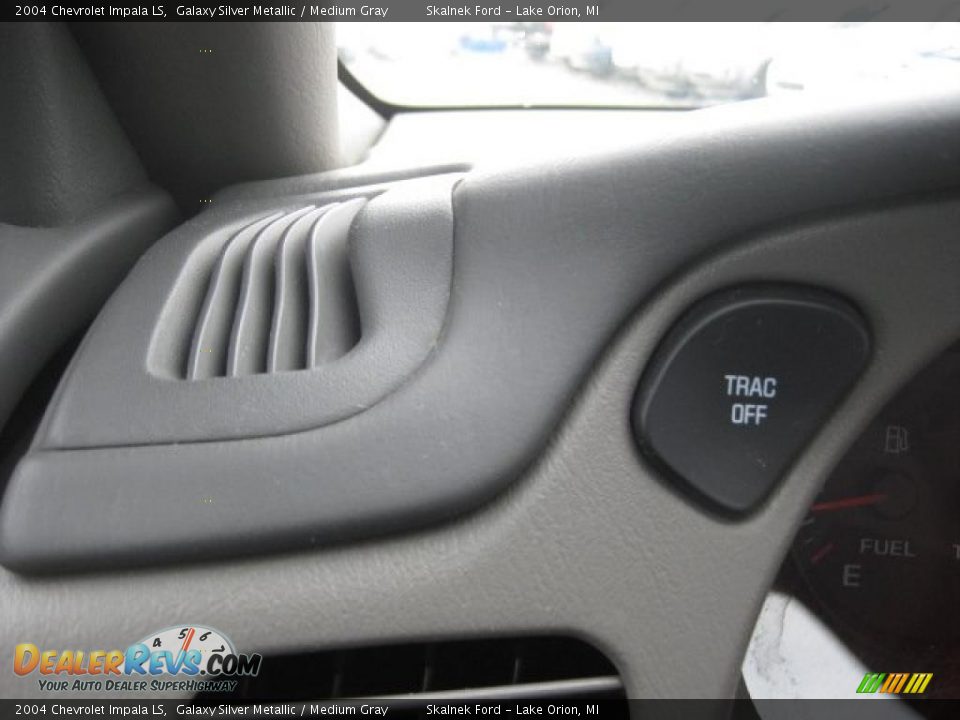 2004 Chevrolet Impala LS Galaxy Silver Metallic / Medium Gray Photo #27