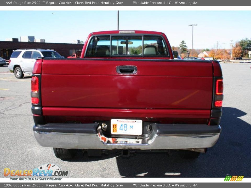 1996 Dodge Ram 2500 LT Regular Cab 4x4 Claret Red Pearl Metallic / Gray Photo #11