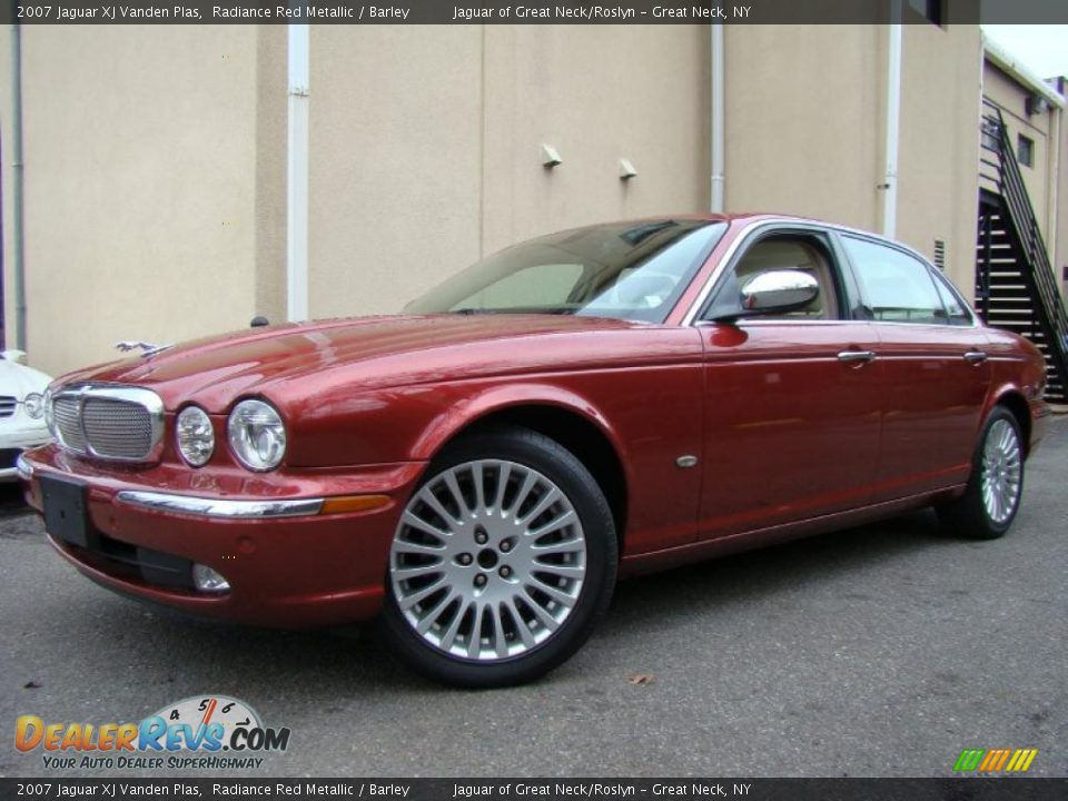 2007 Jaguar XJ Vanden Plas Radiance Red Metallic / Barley Photo #1